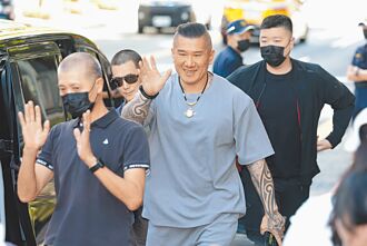 斬首案複訊 館長15萬元交保