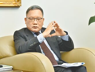 苏建荣看台币被低估 有匯率风险