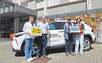 10年贈10車 鄭安宏助台東醫療