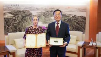 美國民間返還春秋戰國「虎牌」　謝鋒接收