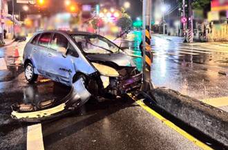 惊！74岁老翁南港自撞分隔岛　疑精神不济酿祸