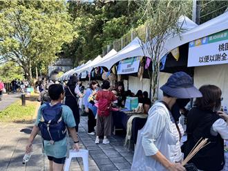 千人健走挺银髮就业 劳动部桃竹苗分署大溪桥展活力