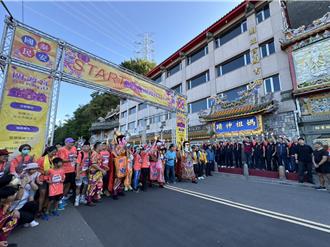 關渡宮公益祈福路跑 捐千萬助花蓮災後重建、雲梯消防車發揚媽祖大愛