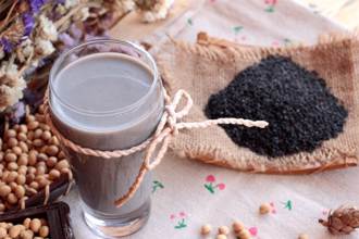 甩老化毒素 黑豆漿能幫上忙 新研究證實了：還能護腸　