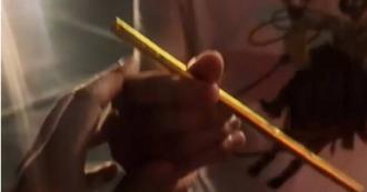 男訂做100克黃金吸管「只為喝奶茶」騎車遇井蓋竟遺失了