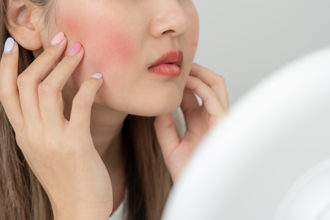 過度填充慘變「麵包臉」！醫曝背後真相與解方