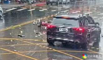 台北迪化街夺命车祸！72岁翁驾车猛撞双载机车害1死1伤