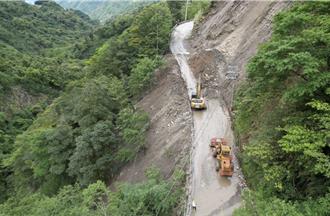 宜蘭山區雨量上看850毫米！北橫、中橫、蘇花恐預警性封閉