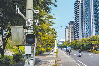 聲音照相補助落空 藍批卡地方