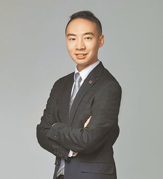 英語師變房仲 誠懇解客戶心結