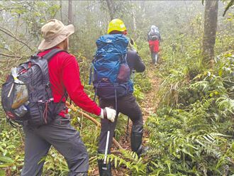宜兰 老山友登阿玉山失踪 10公尺深潭发现浮尸