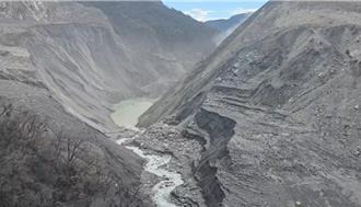 馬太鞍溪新堰塞湖畫面曝 蓄滿60萬噸恐潰決 低窪區住戶急撤離