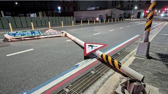 澎湖發布強風災防警報  「注意強風」標誌桿慘遭吹斷