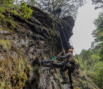 陸軍航特部「高寒地救援訓練班」結訓！　強化特種搜救力