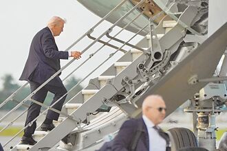 暗殺川普疑雲 專機旁驚現狩獵架