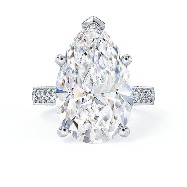 De Beers DB Classic高级珠宝梨形切割钻石戒指。（De Beers提供）