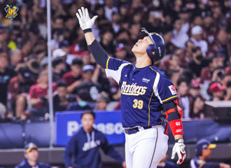 中職》詹子賢飛球「沒畫面」被消失 球迷貼出影片曝真相