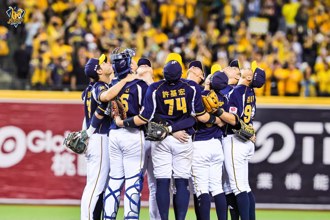 黃衫軍祭3大招止血！想上演「讓二追四」仍有關鍵罩門