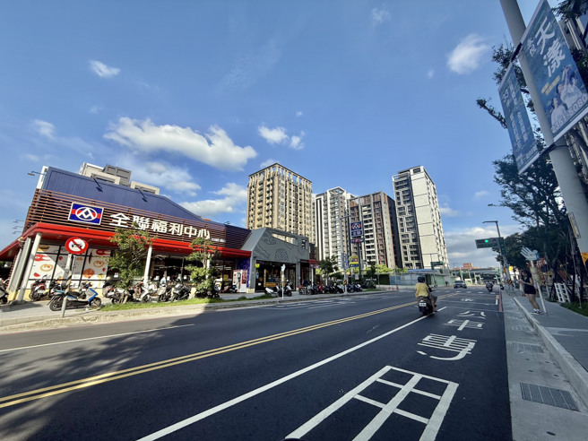 目前三重房市仍处预热阶段，价格尚未大幅波动，但符合「有电梯、邻近医疗、交通便捷」条件的物件，已逐渐建立议价优势。(图/信义房屋 提供)