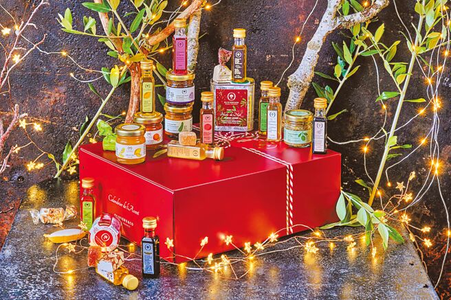 耶誕節腳步接近，法國精品橄欖油品牌Oliviers ＆ Co.以耶誕美食餐桌為主題，用華麗的倒數月曆（見圖）帶來驚喜。（O&CO.提供）