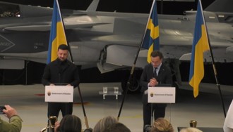 澤倫斯基訪瑞典 簽定150架獅鷲戰機合作備忘錄 