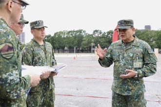 10军团指挥官视导无人机大队 肯定戮力战训本务