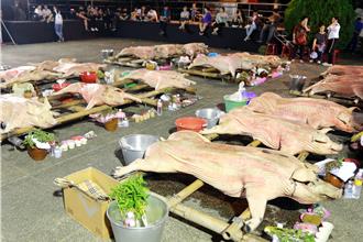 台南米糕栫挺身救祭典！吉贝耍夜祭改拜米糕猪