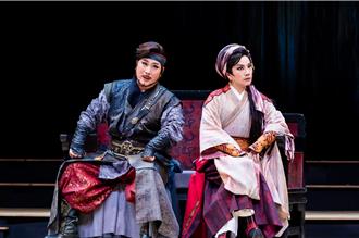 唐美云变男变女谈三角恋 太夯特别加开「总统包厢」