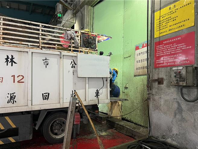 因应国内出现首例疑似非洲猪瘟案例，彰化县政府要求各乡镇市所有厨余一律送至焚化炉焚烧处理，禁止用于养猪。（彰化县政府提供／叶静美彰化传真）