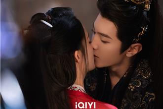 陳哲遠帶傷拍戲「單手上馬」Man爆 初吻笑稱吻到嘴巴乾