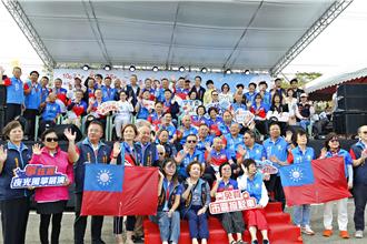 苗栗風箏節開幕 紅粄、國旗、TEAM TAIWAN風箏齊飛天際