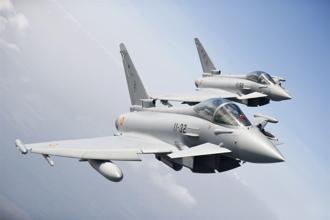 立陶宛控2架俄機闖領空 緊急升空攔截