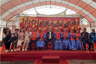 苗栗士子开中门 锺东锦争取地方特考考场