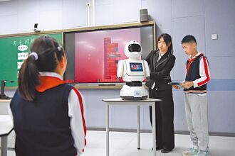 陸「十五五」實施AI＋ 拚攻克半導體