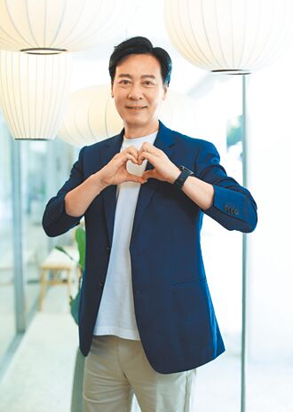 尹昭德圆98岁父心愿落叶归根