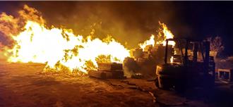 澎湖養護中心工地木棧板火警 強風助長火勢4小時撲滅