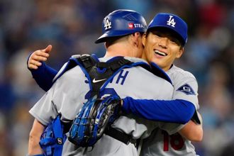 MLB》山本由伸季後賽連兩場完投勝 大聯盟24年來第一人