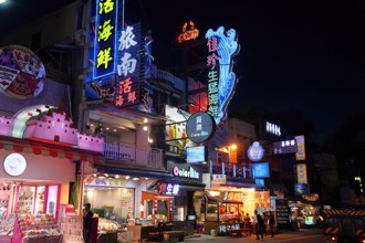 一家四口玩墾丁「住一晚破萬」 他見2費用更怒：欺負親子客