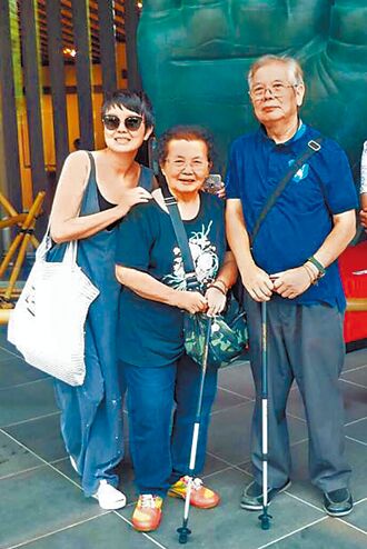 苗可麗幫亡母做「最後Spa」撫平遺憾