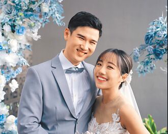 蔡佩轩刚升格人妻 自亏像结3次婚