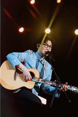 品冠巡演歪臉　《白蛇傳》冷笑話被小朋友破哏超不給面子