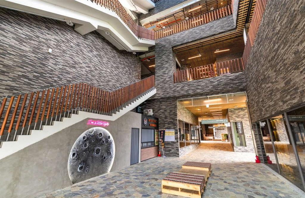 KIRI園區挨批「原民KK園區」 店家怨租金高苦撐