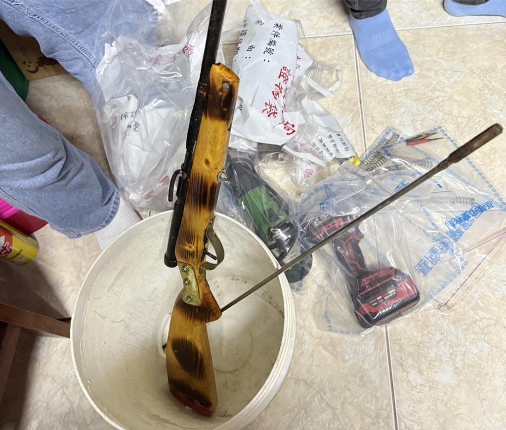 男改造土製獵槍 中壢警跨縣市查獲 防制槍械危害