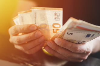 3生肖11月財運飛天 屬兔事業翻紅 找到致富門路