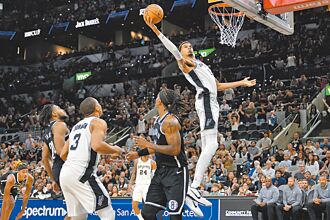 NBA》馬刺滿傷兵 文班亞馬頂住籃網反撲