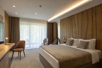 缺工有解！外國人從事旅宿業 洪申翰：本勞加薪可聘、不衝擊