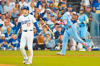 MLB》小葛炮轰大谷 蓝鸟扳平战局