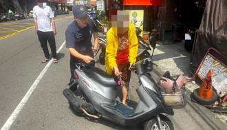 阿嬤購物完記憶斷片找嘸車 暖警拼湊出關鍵線索助尋回