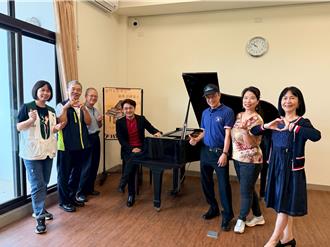 安琪莉莎合唱团捐赠金门家扶珍藏钢琴 以音乐传递爱与希望