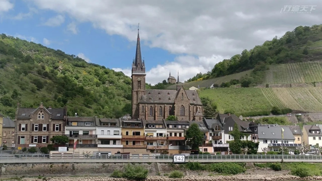 ▲萊茵河畔有眾多城堡及中古世紀的建築。(行遍天下提供/圖：傑菲亞娃)
